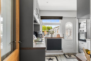 Photo 25- click for photo gallery